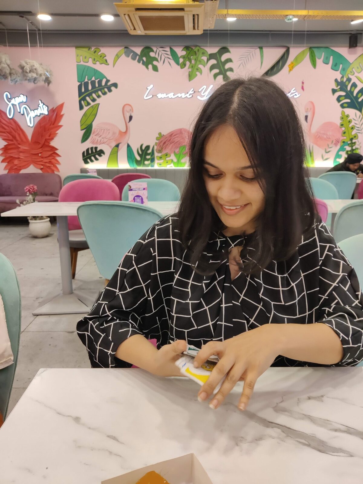 Vinanti at a cute café