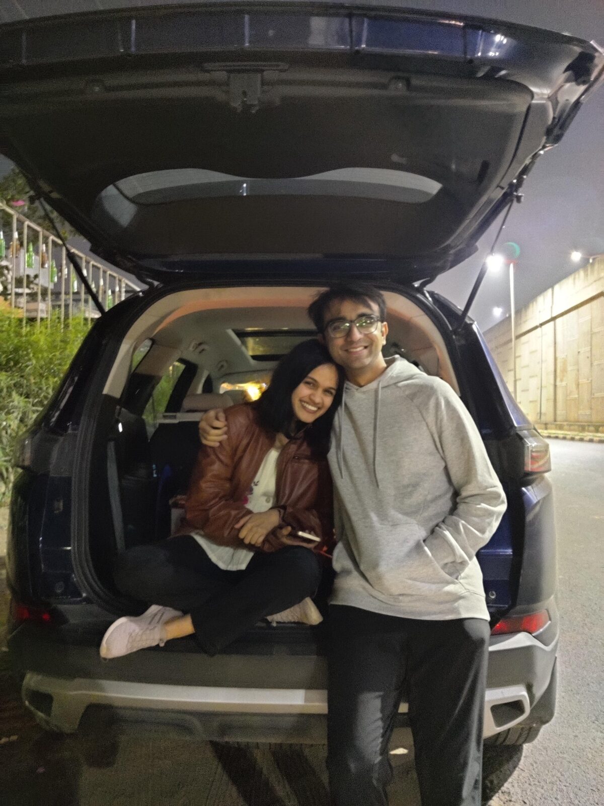 Bilv and Vinanti on a drive